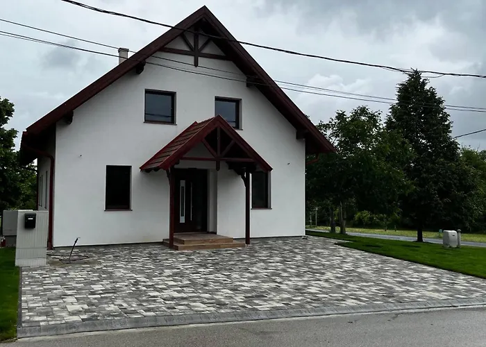 Fuzfa Porta דירה *